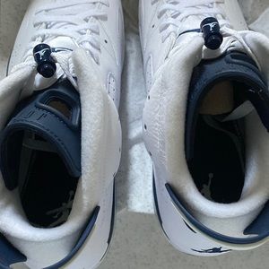 Jordan size 13 navy blue white